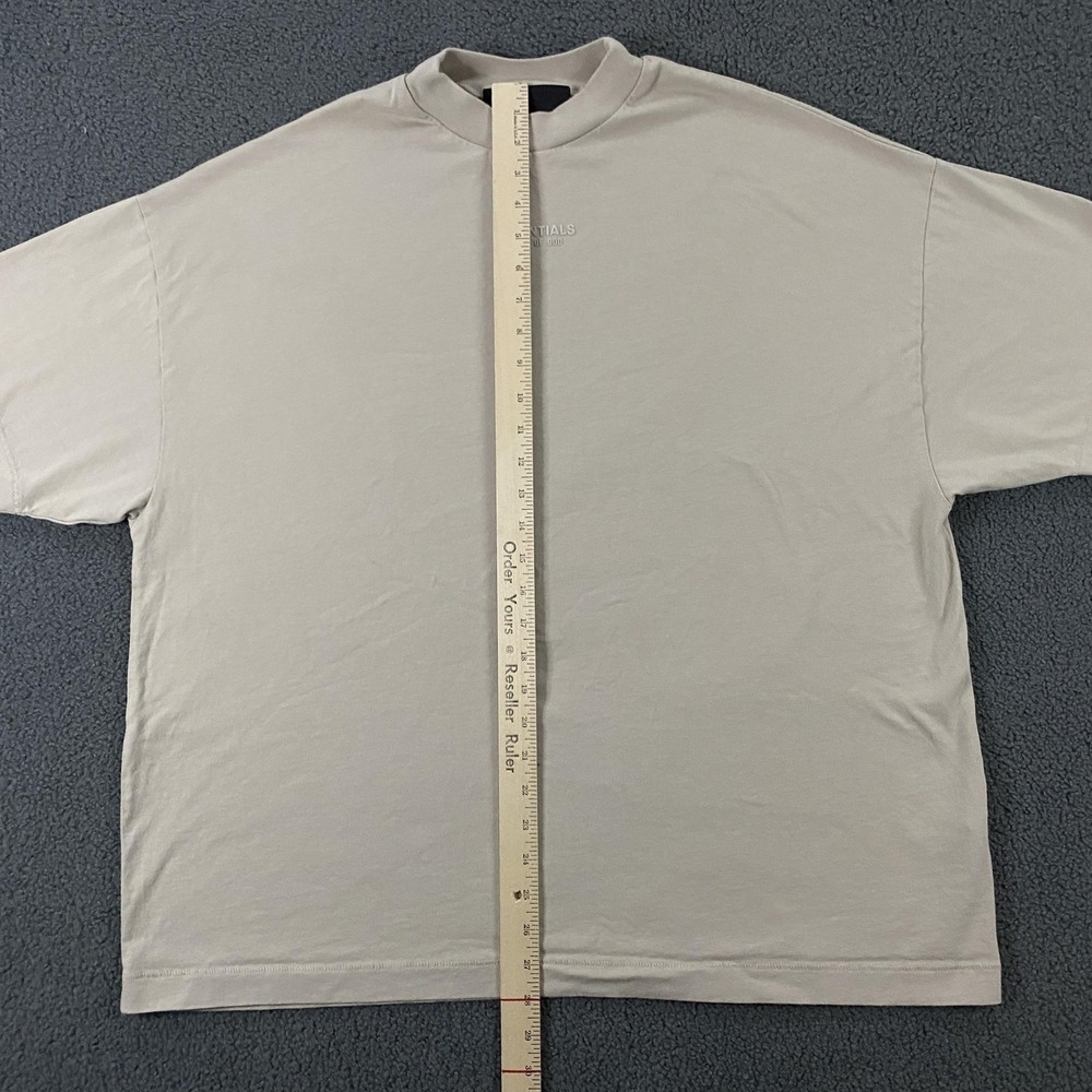 Fear Of God Essentials T-Shirt Mens Small Beige Relaxed Fit Logo Tee Crewneck - Picture 10 of 11